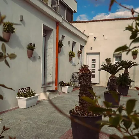 Vesuvio Capodichino Blu Lägenhet *