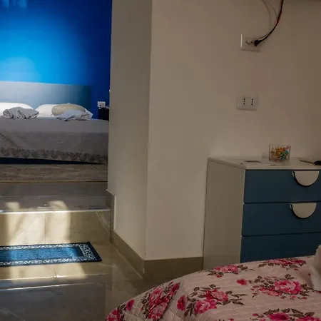 Vesuvio Capodichino Blu Apartment Naples
